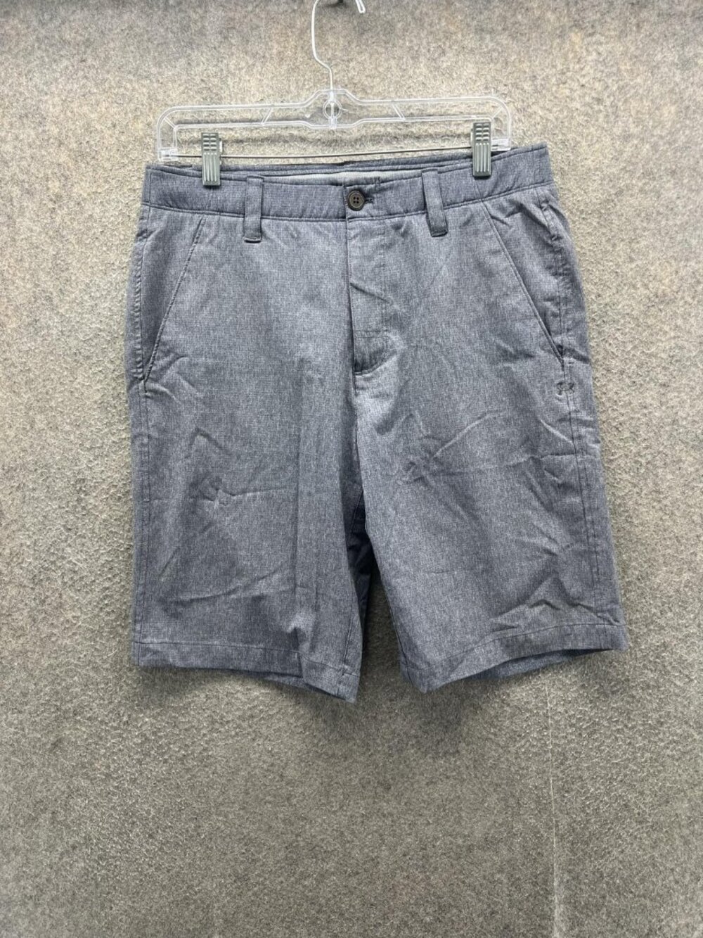 Under Armour Shorts Mens 30 Gray Chino Flat Front Microfiber Stretch Casual